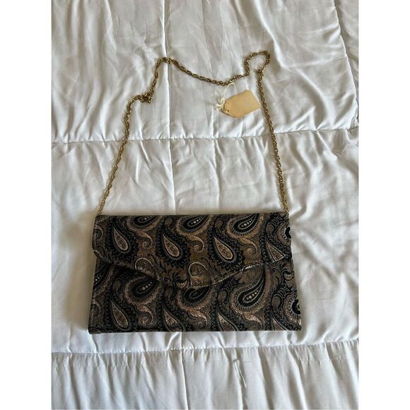 Paisley clutch with snap closure and chain strap - Picture 5 of 7
